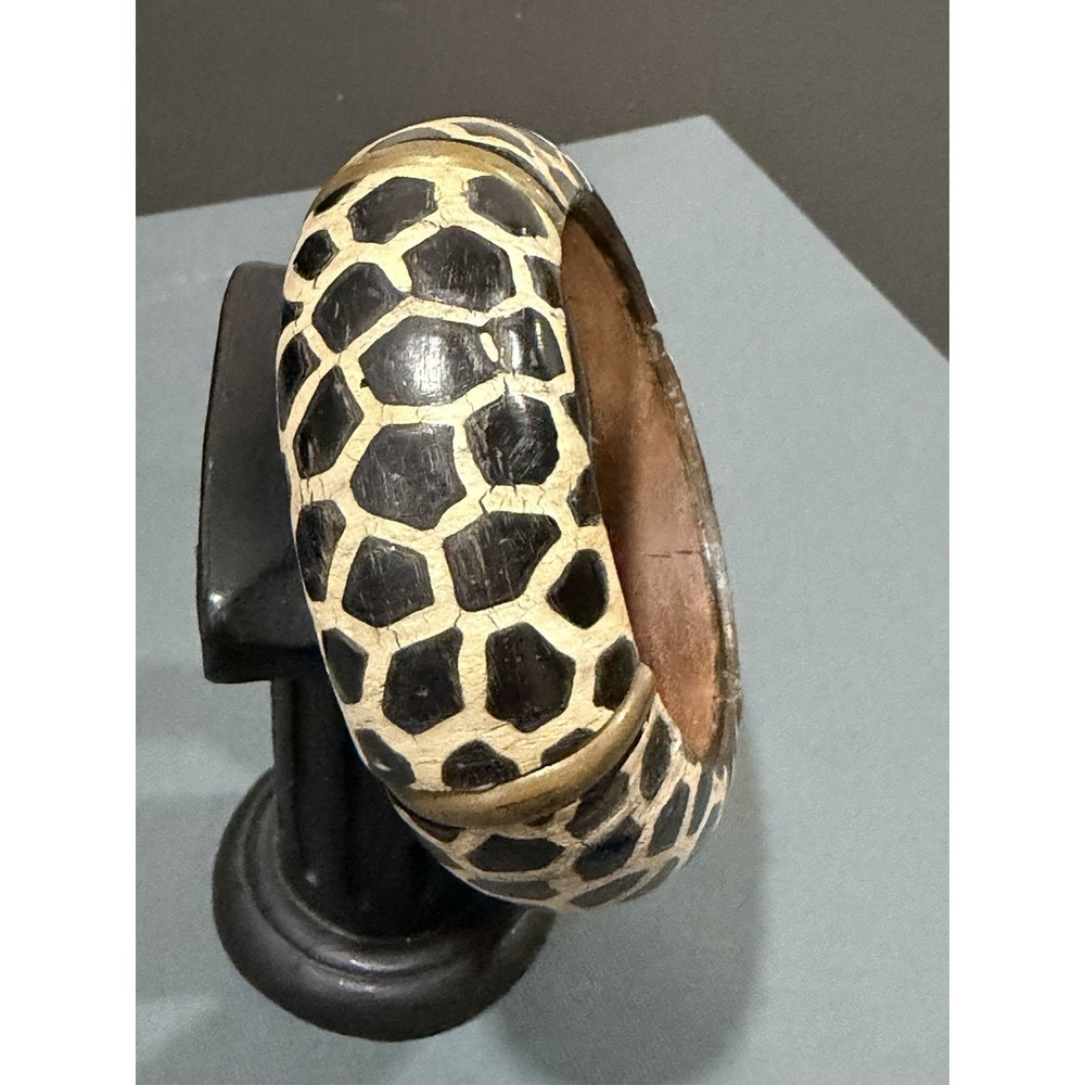 Wood Brass Painted Giraffe Print Bangle Bracelet Crackled Texture 7.75" Bold